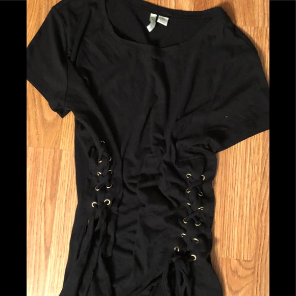 Black Cato Shirt with gold lace up each side 💛🖤 - Picture 3 of 5